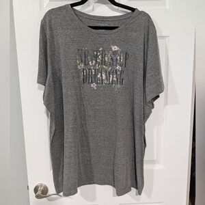 Lane Bryant Gray Graphic T-Shirt Never Stop Dreaming w/ Floral Design Size 26/28